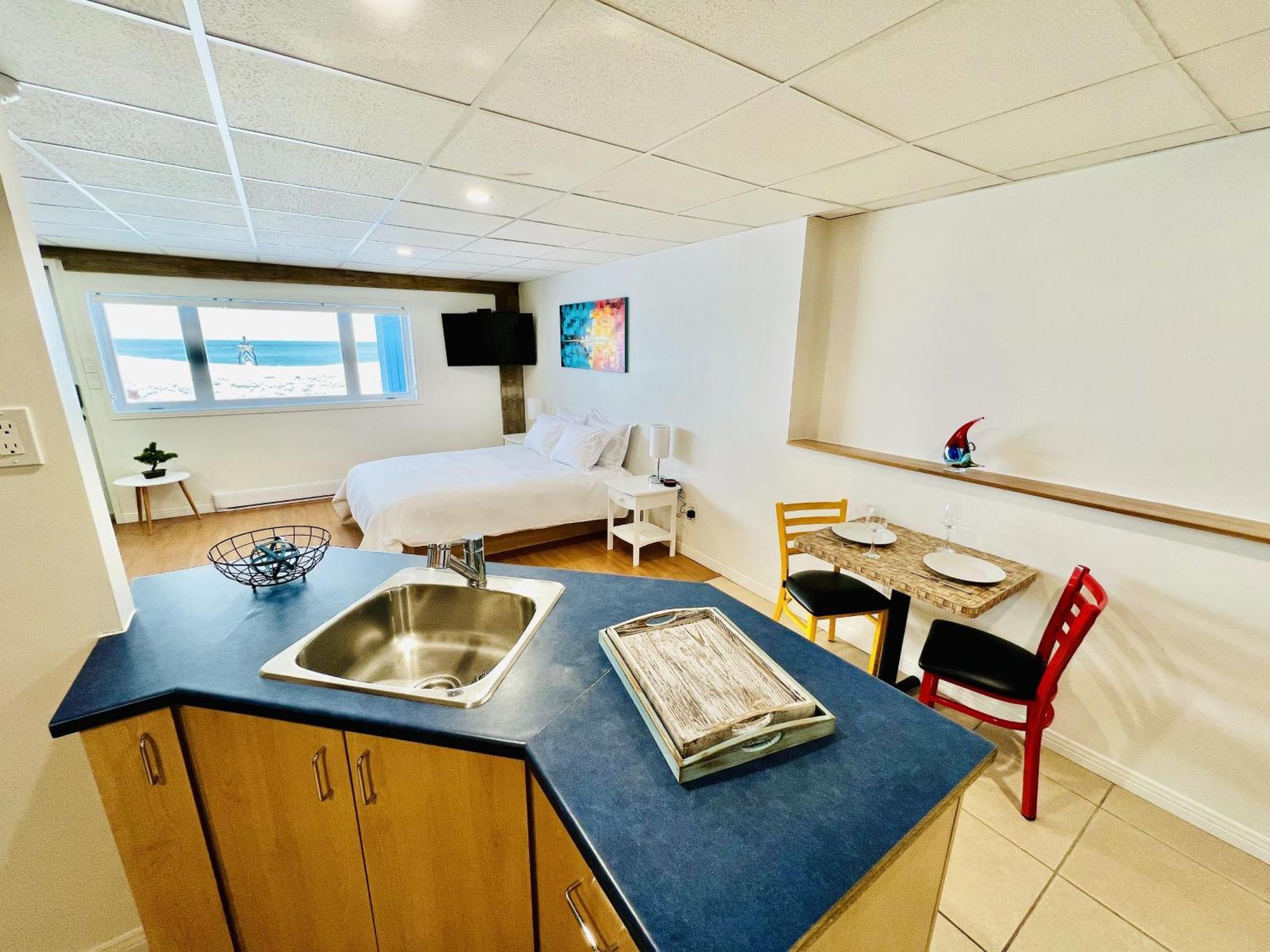 L'Appat Buvette Et Couchette De Sainte-Luce - Appartements De Vacances Modernes, Calmes Et Ressourcant Sur Le Fleuve Eksteriør billede